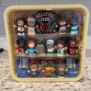 Stranger Things x Fisher Price Little People Instant Collection + Display Case